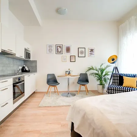 Apartment Roomcity Awakeon Brno